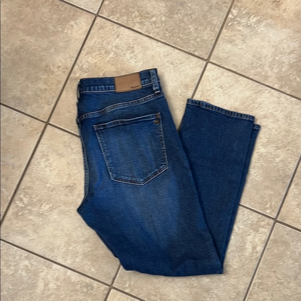 Classic Blue Women's Jeans - Picture 4 of 4
